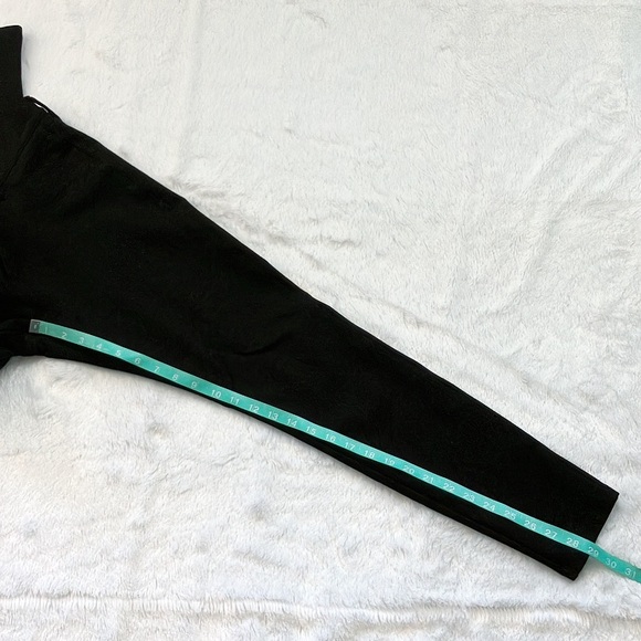Like New J. Crew Black Gigi Pants, size 10 - Picture 4 of 7